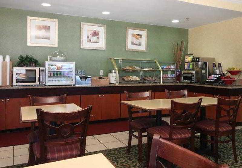 Fairfield Inn And Suites By Marriott Atlanta Suwanee Restaurant foto